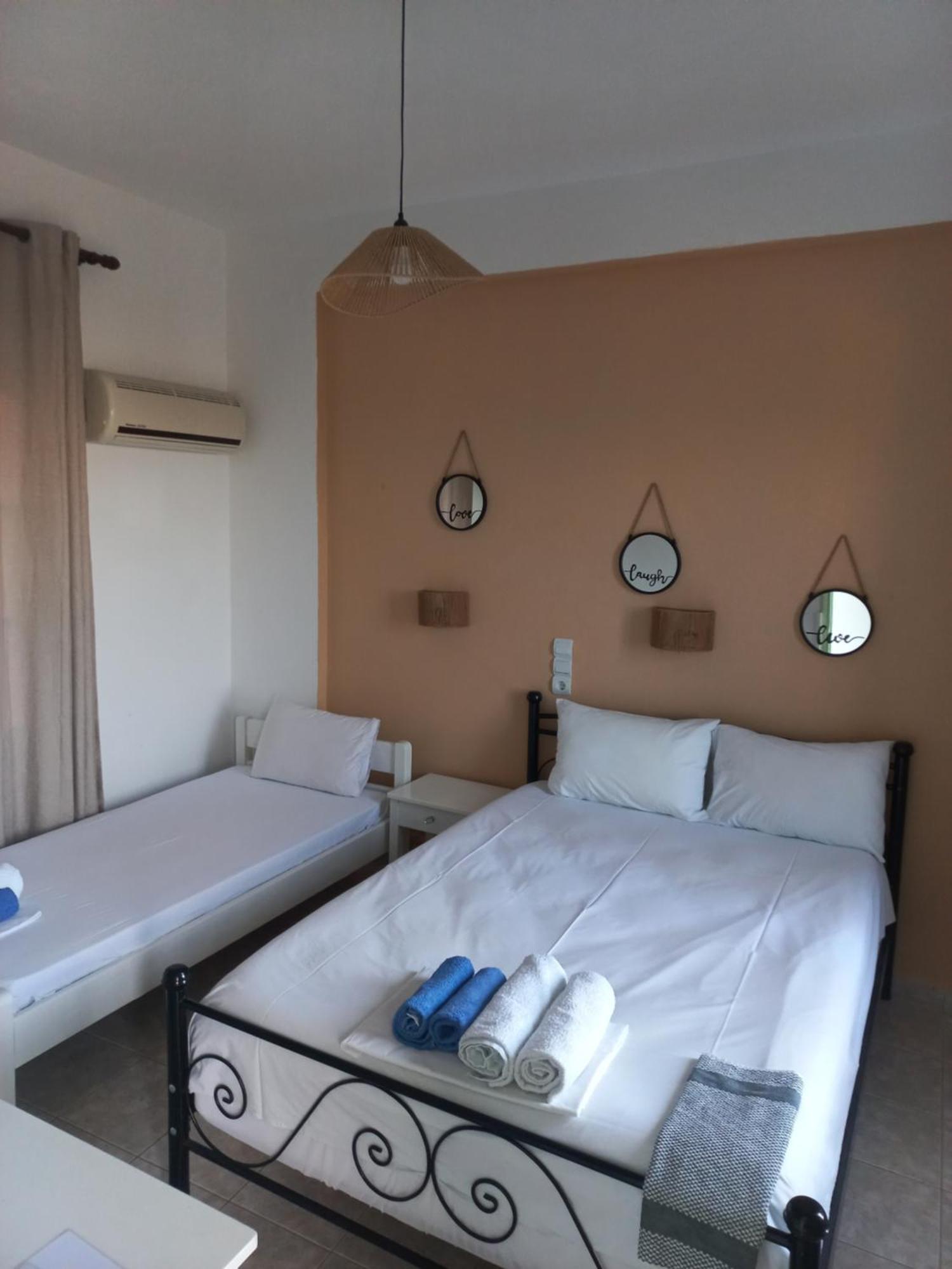 Stafylos Rooms Eksteriør billede